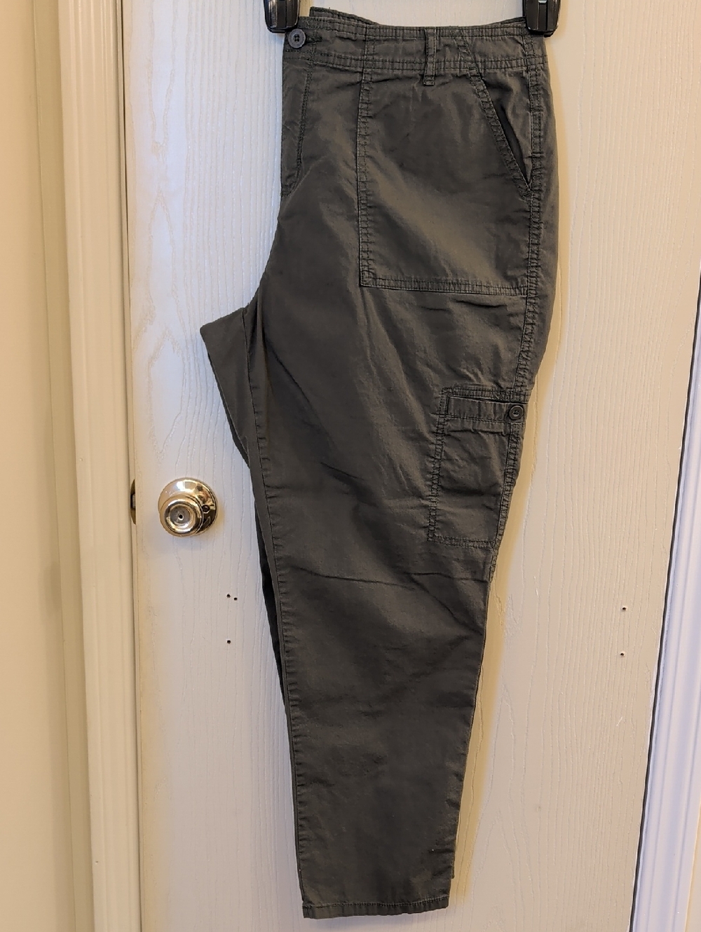 Liz Claiborne Women's Stretch Cargo Pants Olive Green Cotton/Spandex (Size 14)